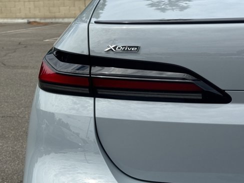 New 2026 BMW 750e xDrive image 14