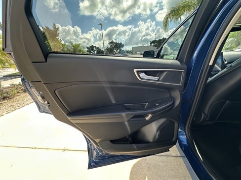 Used 2024 Ford Edge SEL w/ Convenience Package image 26