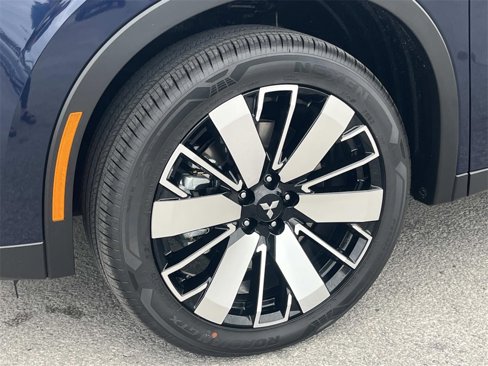 New 2025 Mitsubishi Outlander SE image 9