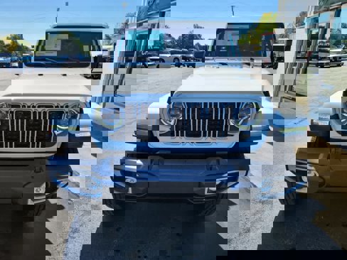New 2025 Jeep Wrangler Sahara image 8