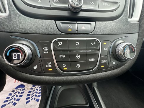 Used 2022 Chevrolet Malibu LT image 18