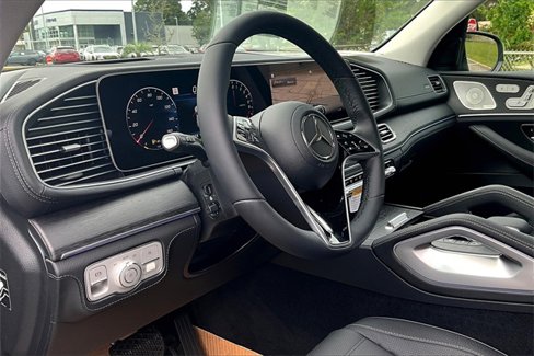New 2026 Mercedes-Benz GLE 450e 4MATIC image 7