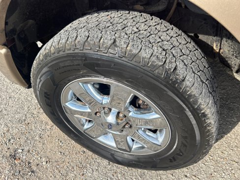 Used 2013 Ford F150 Lariat w/ Lariat Chrome Pkg image 25
