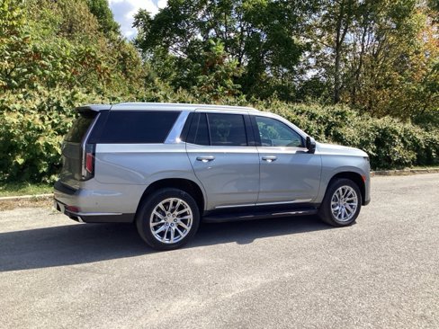 Used 2023 Cadillac Escalade Premium Luxury w/ LPO, Radiant Package image 8
