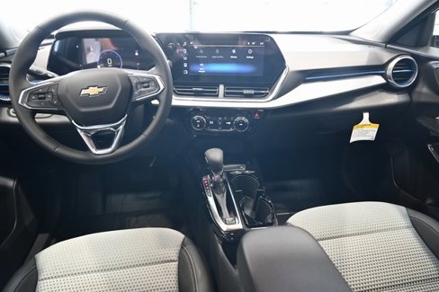 New 2025 Chevrolet Trax LT w/ Driver Confidence Package image 12