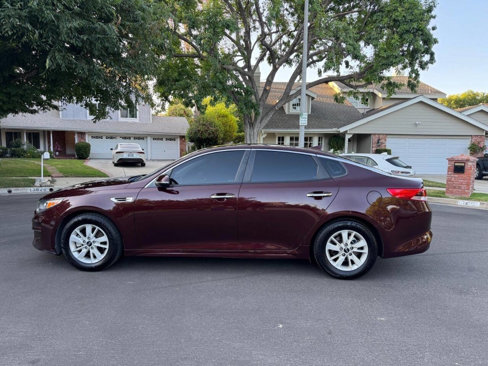 Used 2016 Kia Optima LX image 9