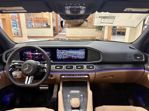 New 2026 Mercedes-Benz GLS 450 4MATIC image 10