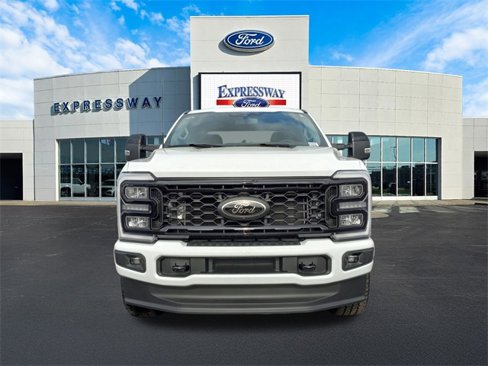 New 2025 Ford F250 Lariat w/ Black Appearance Package image 3