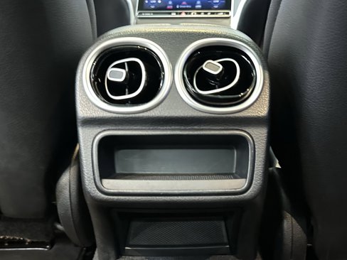 Used 2023 Mercedes-Benz C 300 Sedan image 39