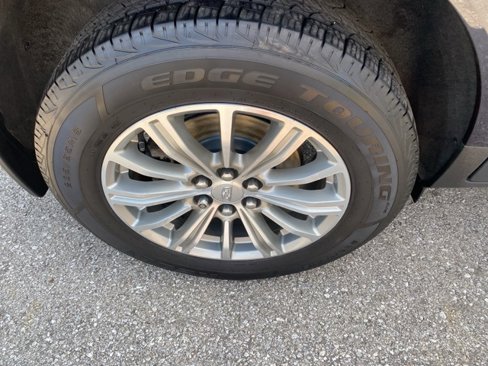 Used 2019 Cadillac XT5 Luxury image 31