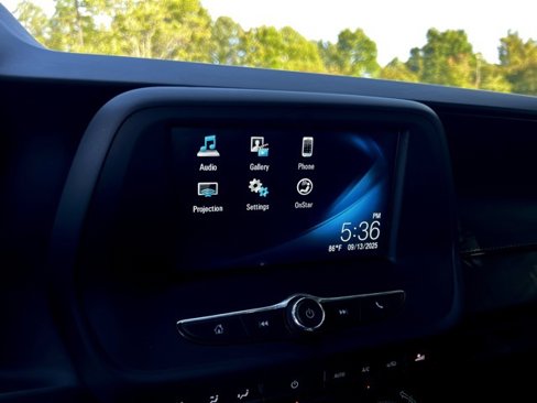 Used 2018 Chevrolet Camaro LT image 35