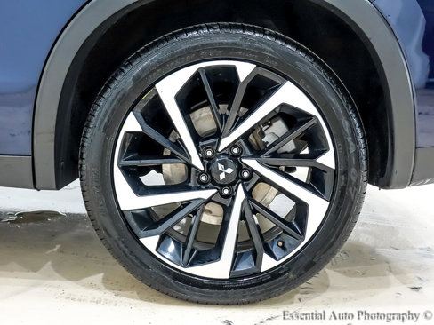 Used 2023 Mitsubishi Outlander SE image 11