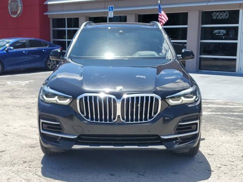 Used 2023 BMW X5 sDrive40i w/ Premium Package image 2