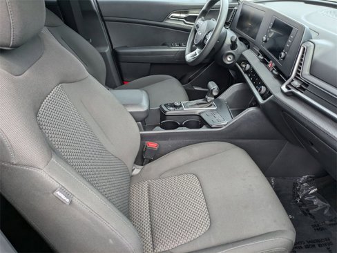 Used 2024 Kia Sportage LX image 31