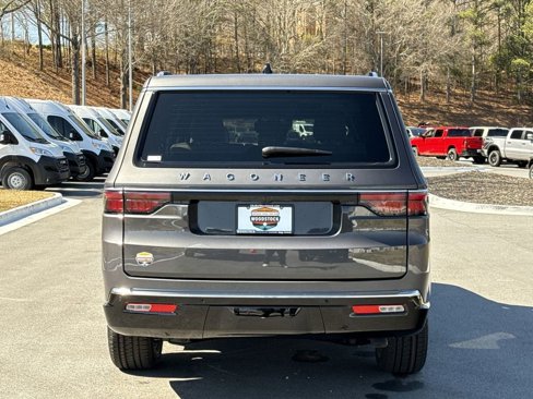New 2025 Jeep Wagoneer L 4WD w/ Convenience Group I image 4