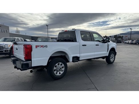 Used 2023 Ford F350 XLT w/ FX4 Off-Road Package image 8