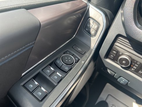 New 2026 Ford F250 4x4 Crew Cab Super Duty image 40