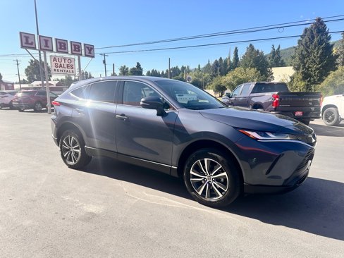 Used 2024 Toyota Venza LE image 3