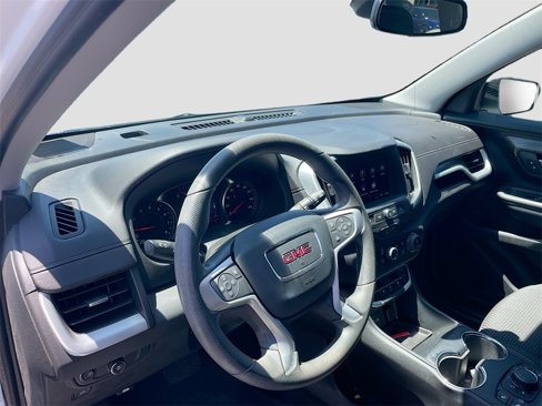 Used 2023 GMC Terrain SLE w/ Driver Convenience Package image 11
