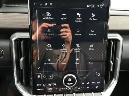 New 2026 GMC Acadia Denali image 15