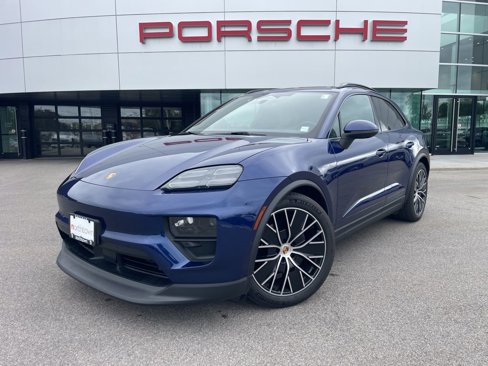 Used 2025 Porsche Macan 4 Electric image 1