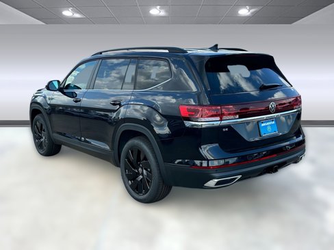 New 2026 Volkswagen Atlas SE image 3