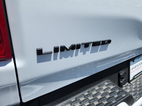 New 2025 RAM 1500 Limited image 24