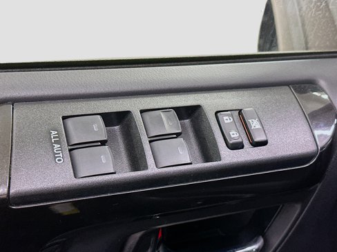 Used 2024 Toyota 4Runner TRD Off-Road Premium image 15