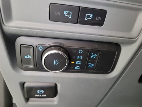 Used 2022 Ford F150 XLT image 46