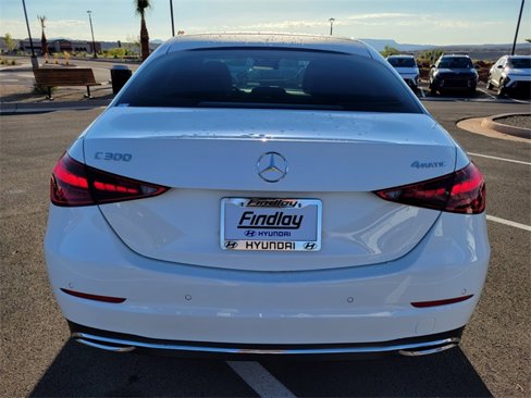 Used 2024 Mercedes-Benz C 300 4MATIC Sedan image 5