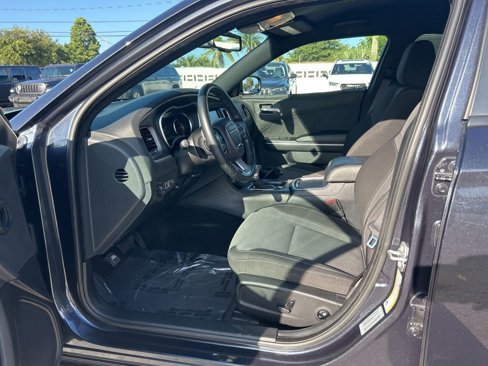 Used 2016 Dodge Charger SXT w/ Rallye Group image 9