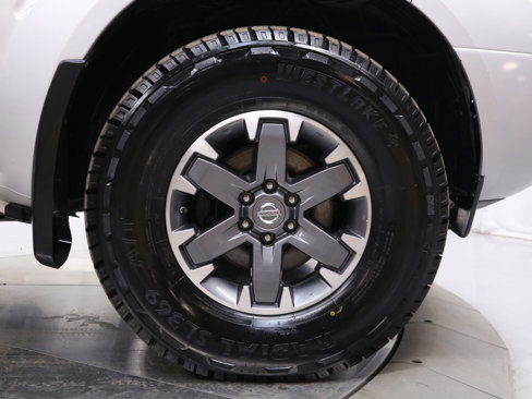 Used 2018 Nissan Frontier PRO-4X image 27
