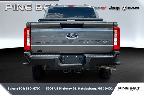 Used 2025 Ford F250 XL image 4