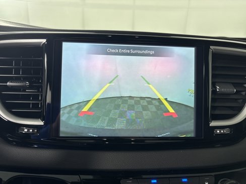 New 2025 Chrysler Voyager LX image 20