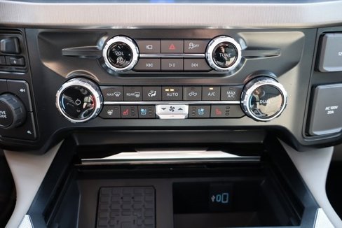 New 2026 Ford F350 Platinum w/ Platinum Plus Package image 11