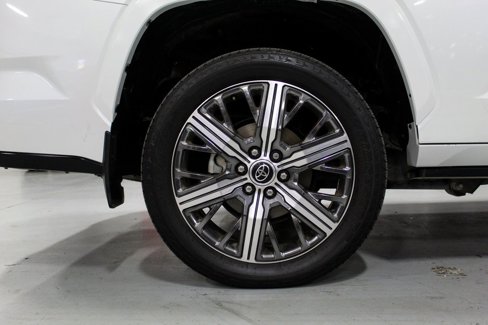 Used 2023 Toyota Sequoia Capstone image 41