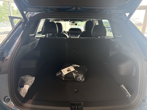 New 2025 Volkswagen Tiguan SE R-Line image 43