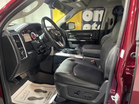 Used 2017 RAM 1500 Laramie image 10