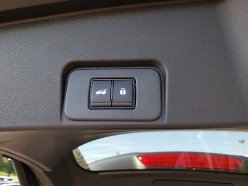New 2026 Nissan Rogue Platinum image 7