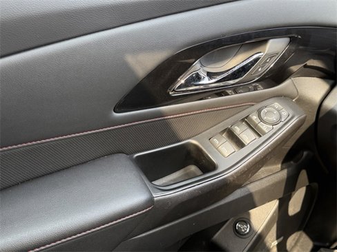 Used 2023 Chevrolet Traverse RS w/ LPO, Floor Liner Package image 38