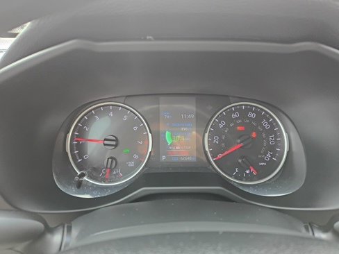 Used 2022 Toyota RAV4 XLE image 19