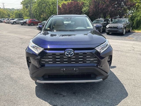 Used 2021 Toyota RAV4 Limited image 2