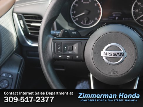 Used 2021 Nissan Rogue SV image 12