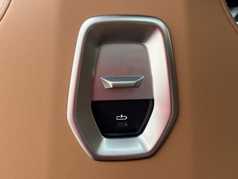 New 2026 BMW 740i w/ Premium Package image 22