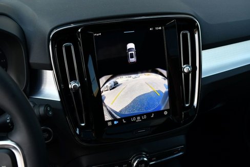 Used 2025 Volvo XC40 B5 Core image 52