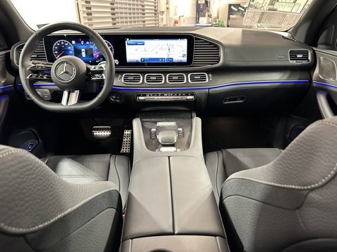 New 2026 Mercedes-Benz GLS 580 4MATIC image 4