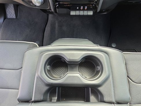 Used 2025 RAM 1500 Laramie image 27