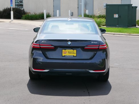 Used 2025 BMW 540i xDrive image 6