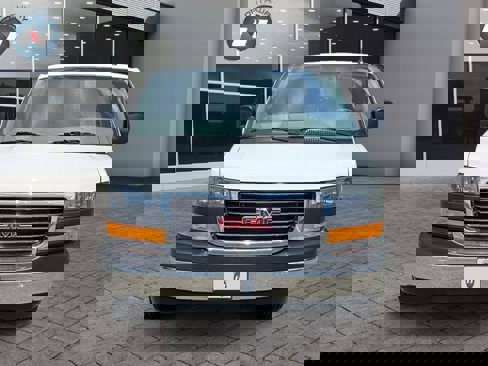 Used 2023 GMC Savana 2500 w/ Driver Convenience Package image 8