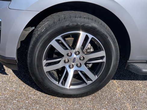 Used 2024 Ford Expedition Limited image 9